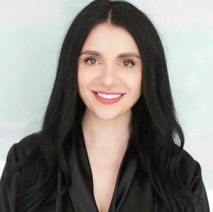 Diana Lavu Malibu's Premier Real Estate Agent